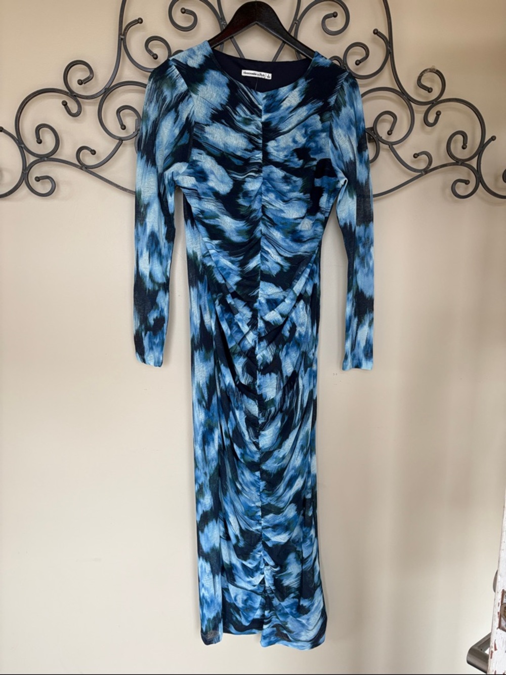 Abercrombie & Fitch Blue and Black Abstract Ruched Long Sleeve Dress